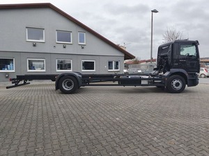 Nouveau châssis-cabine TGM 18.320 4x2 BL CH Euro 6 Diesel 320HP, camion polyvalent, châssis neuf, 0 km, prêt à l'exportation, conduite à droite - Product Image 4