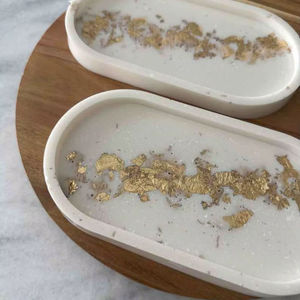 Bandeja Decorativa de Resina en Varios Colores, Organizador de Cosméticos, Decoración del Hogar, Bandeja Ovalada de Resina, Bandeja de Tocador de Alta Calidad - Product Image 1