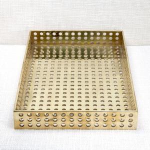 Plateaux de service décoratifs faits à la main en laiton et aluminium, finition hôtelière, pour la maison et la décoration de table - Product Image 1