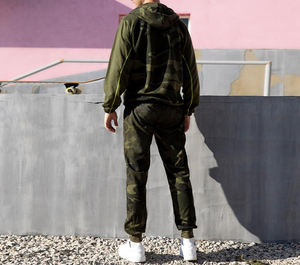 Conjunto Deportivo de 2 Piezas para Hombre, Estilo Vintage Desgastado, con Logotipo Personalizado, de Algodón y Nailon, con Capucha y Pantalones Jogger, Diseño de Camuflaje para Caza - Product Image 3