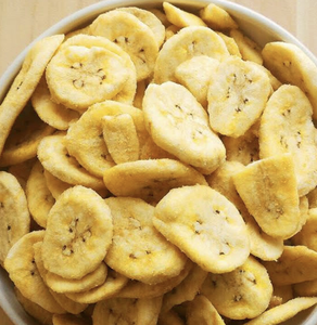 Chips de plátano crujientes secos de primera calidad hechos de plátanos frescos Snack crujiente y ingrediente de postre de Vietnam - Product Image 1