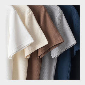 T-shirt en coton biologique, T-shirt en coton durable, T-shirt écologique pour homme, T-shirt à manches courtes en tricot gaufré pour homme - Product Image 1