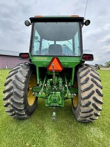 1976 Johnn 4430 Mini Tractor 4WD 150hp Componentes de cojinete de motor de caja de cambios usados para industrias agrícolas - Product Image 6