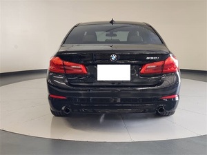 BMW Serie 5 530I Sedán RWD 2020 Económico con Volante a la Izquierda/Derecha - Product Image 6
