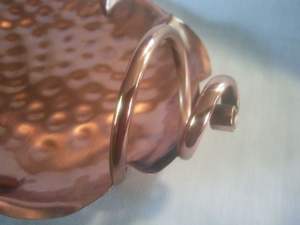 Tazón de cobre con forma de hoja de diseño elegante recién llegado, tazón de cobre de alta calidad para accesorios para el hogar a un precio asequible - Product Image 3