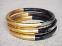 Nouveau bracelet blanc noir de buffle fait main naturel de conception, bracelet de buffle de corne de laque d'or pour le défilé de mode