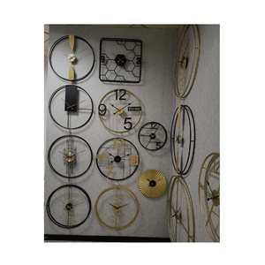 Horloge murale en résine décorative en métal de haute qualité pour bureau et chambre à coucher dernier design fantaisie - Product Image 2