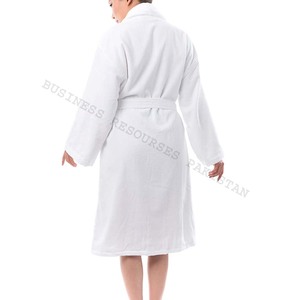 Peignoir de bain d'hôtel personnalisé de haute qualité Peignoir de bain chaud en velours avec tissu polaire Peignoir de bain de qualité supérieure - Product Image 4