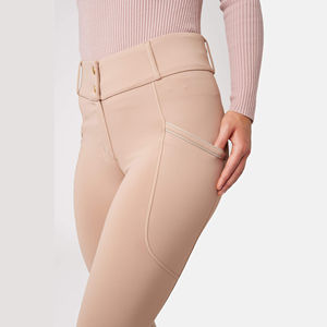 Culotte d'équitation en maille et spandex hautement extensible de haute qualité avec une forte adhérence et une conception ajustée pour les cavalières féminines - Product Image 3
