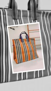 Handloom Recycled Eco-Friendly Reusable <b>Zipper</b> Plastic Woven Striped Shopping <b>Bag</b> Custom Fashionable Beach Cosmetic Cases - Product Image 2