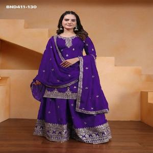 Chinon très demandé avec broderie en séquence, salwar kameez en gros, fournisseur d'usine, fabricant de mode féminine de Surat - Product Image 1
