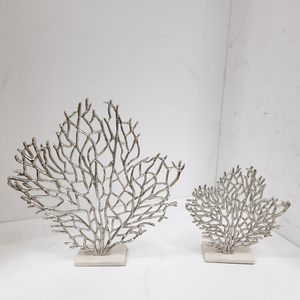 Sculptures verticales modernes en aluminium marbre couleur argent de forme unique Sculpture d'hôtel à la main de luxe - Product Image 1