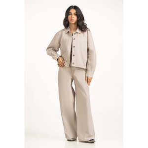 Chaquetas Utilitarias de Corte Regular WM-COD-WS25-010 T Acabado para la Temporada de Otoño - Product Image 1