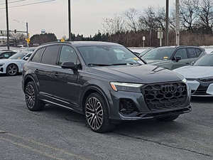 Audi SQ7 2025 d'occasion en excellent état - Product Image 4