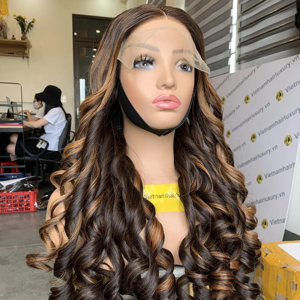 100% paquets de cheveux de trame crue vietnamienne Extension de cheveux vierges Remy naturels Style rebondissant toutes les Textures Style rebondissant magique rebondissant - Product Image 1
