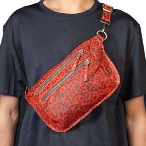 Sac de Poitrine Antivol en Cuir Véritable pour Homme, Vente en Gros OEM, avec Fermeture Éclair, Logo Personnalisé, Sac Bandoulière Sport, Sac Banane de Randonnée, Sac de Voyage - Product Image 6