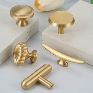 Pomo de Puerta de Latón de Alta Calidad con Agarre Cómodo para Todos los Tamaños, Decoración del Hogar, Armarios y Guardarropas - Product Image 1