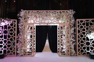 Decoración de Pared con Velas, Moderna, Profesional, Única y Personalizada para Eventos de Boda, Australia, Estados Unidos - Product Image 3