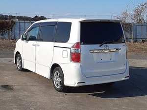 Toyota Noah X 2008, 4x4, Station Wagon, Usado, Gasolina, Asientos de Cuero, Automático, Bajo Kilometraje, Sin Accidentes - Product Image 6