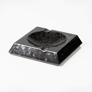 Cenicero de Cigarrillos Moderno de Madera Ligero para Interiores y Exteriores, Accesorios para Fumar Cigarros, Suministros Personalizables - Product Image 1