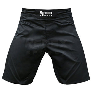 Nouveau Style Hommes MMA Shorts Couleur Unie MMA Shorts À Vendre Fabriqué Au Pakistan Durable MMA Shorts - Product Image 1