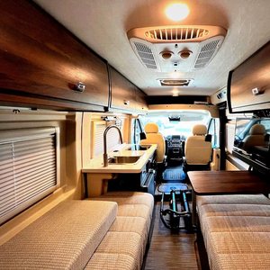 FOURNISSEUR DE camping-cars d'occasion Winnebago Travato Classe B à moteur essence 2023, 59K km - Product Image 3
