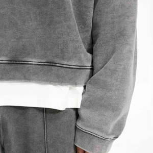 Sweat-shirt délavé à l'acide léger et basique avec un tissu lisse et un attrait classique Sweat-shirt délavé à l'acide - Product Image 4