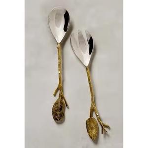 Juego de Cuchara y Tenedor para Servir Ensaladas, Hecho a Mano, de Alta Calidad, Plateado Mate Pulido, con Mango de Diseño Elegante, Material Metálico, para Bodas - Product Image 2