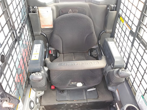 รถตักล้อยาง Bobcat T770 ปี 2021 รุ่นยอดนิยม ได้รับการรับรองมาตรฐาน EPA ใช้งานน้อย พร้อมขายและจัดส่งทั่วโลก - Product Image 6