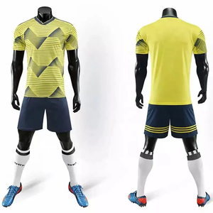 Maillot de football bleu de sport respirant en polyester personnalisé pour hommes, ensembles d'uniformes de football, couleur dégradée, vêtements de football, ensembles - Product Image 1