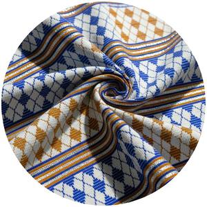 Tela de Algodón Jacquard con Diseño Clásico de Kente de 51 Pulgadas para Prendas y Celebraciones de la Herencia Africana - Product Image 5