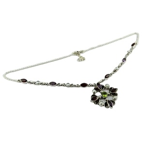 Joyería Natural Shri Ashapura, Collar con Colgante de Plata de Ley 925 con Múltiples Piedras, Joyería Moderna para Compromiso y Boda - Product Image 1