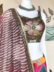 Fabzone présentant le travail multicolore d'impression et de broderie de zigzag Chaniya Choli pour ce festival de Navratri - Product Image 2