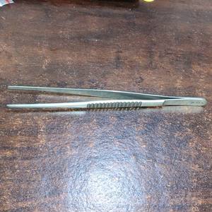 Juego de Pinzas Manuales de Acero Inoxidable de 8 Pulgadas, Duraderas, Reutilizables, Clase I, Alta Calidad, 2 Años de Garantía, para Cirugía - Product Image 1