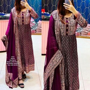 Kurti Anarkali para Niñas de Rayón Puro con Estampado Metálico, Ropa Casual para India y Pakistán por Fabzone - Product Image 2