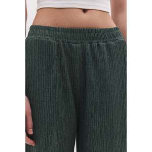 Pantalones Casuales Texturizados - Product Image 4