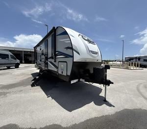 Autocaravana Usada Modelo 2022 F-o-r-e-s-t R-i-v-e-r A-l-p-h-a W-o-l-f 23DBH-L - Product Image 1