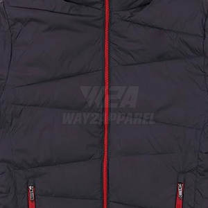 แจ็กเก็ตขนเป็ดสำหรับผู้ชายเสื้อแจ็กเก็ตฤดูหนาวทรงบางพอดีตัวเรียบๆดีไซน์ใหม่สีเรียบๆงาน OEM ตามสั่ง - Product Image 3