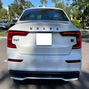 รถยนต์รุ่นปี 2023 Recharge T8 Black Edition เกียร์อัตโนมัติ เอกสารครบถ้วน ไม่มีประวัติอุบัติเหตุ ไมล์น้อย พร้อมส่ง - Product Image 3