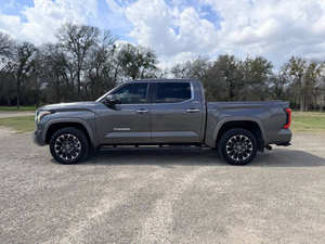 Toyota Tundra Limited 2024 en parfait état - Product Image 5