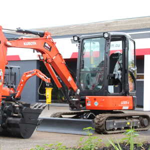 Bastante usado 18KW 3 Ton para Kubota Excavator Mini Crawler Digging Machine de Francia con componente de motor central para la venta - Product Image 1