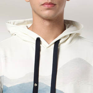 Sudadera con Capucha para Hombre, Diseño Moderno, Impresión Digital de Alta Claridad, Prenda Invernal, Detalle Estructurado con Impresión en Relieve - Product Image 5