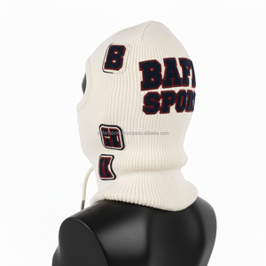 Pasamontañas para Mujer, Tejido Elástico de Punto Acanalado Grueso de 320 GSM en Color Neutro con Parche Bordado y Diseño de Logotipo Personalizado - Product Image 5