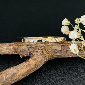 แหวนทองคำแท้ 14K ดีไซน์เรียบหรู ประดับเพชรธรรมชาติ ของขวัญสุดหรูสำหรับวันครบรอบ - Product Image 1