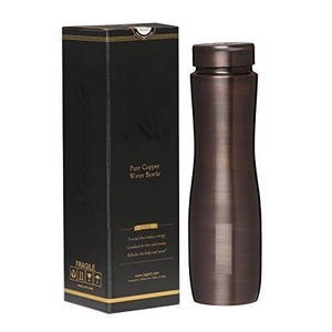 Bouteille d'eau en cuivre antique de vente chaude disponible avec des tailles personnalisées accessoires de verres disponibles anti-fuite - Product Image 1