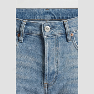 กางเกงยีนส์ขาสั้นผู้ชาย ดีไซน์ใหม่ทันสมัย ราคาขายส่ง MOQ ต่ำ มีไซส์ใหญ่ ลายเรียบ มีหลายสีให้เลือก จำนวนมาก - Product Image 4