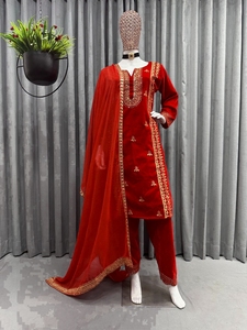 Terciopelo pesado con trabajo de bordado y traje de trabajo de piedra para bodas y ocasiones especiales Producto a granel - Product Image 5