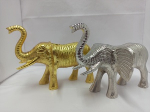 Argent aluminium girafe éléphant Sculpture moderne Art déco Design métal artisanat pour la décoration intérieure pour salon salle à manger - Product Image 3