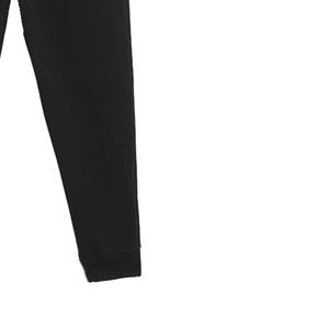 Pantalones de Jogger elásticos de alta calidad en negro Estampados personalizados Patrón sólido Ropa de calle Estilo casual Disponible Todos los tamaños Colores - Product Image 5