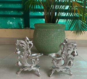 Campanas Diya de Plata Alemana Antigua de Diseño, Recuerdo de Boda, Regalo de Regreso, Diya de Metal Decorativo para el Hogar, Regalo de Inauguración de Casa, Regalo de Diwali - Product Image 3